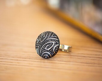 Small adjustable ring old button 1940 18mm - vintage button - adjustable brass - ring with dark silver pattern - ring 1.8cm - Garance