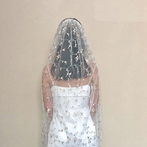 pink green flower embroidery wedding veils with comb, flower print botanic wedding veil, long bridal veils, floral lace wedding accessories
