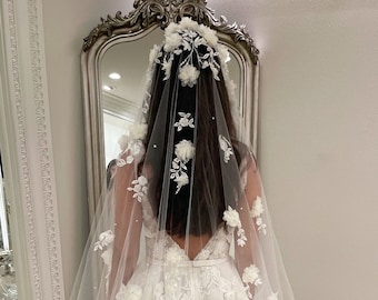 Floral Pearl Brautschleier, Blumen-Brautschleier in voller Breite mit Kamm, breiter Kathedralen Schleier, Engel geschnittener Blumenschleier