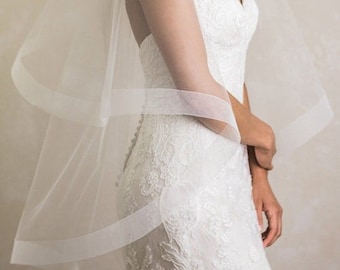 Horsehair Veil with 2&quot; Crinoline Edge Short Wedding Veil with Blusher 2 tier Horsehair Trim Drop Veil Fingertip Cathedral Wedding Veil