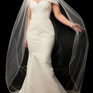Pencil Edge Narrow Wedding Veil, Simple Chapel Wedding Veil, Short Fingertip Bridal Veil, Minimalist Cathedral Wedding Veil