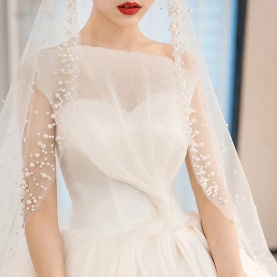 Vintage pearl beaded veil Vintage Pearl Beaded Wedding Veil | Double Layer Fingertip  main image 3
