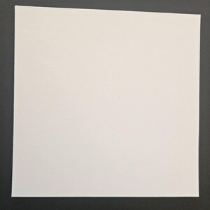 Puede incluir: Una hoja de papel en blanco.