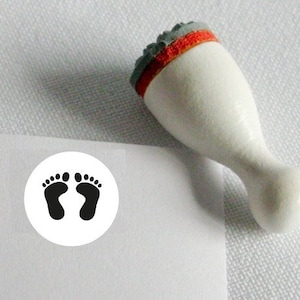 Mini stamp "feet"