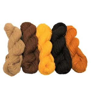 5 skeins set of 100% Latvian wool  - Nr.1 - Golden Brown