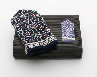 Latvian Mitten DIY Knitting Kit Knit like a Latvian MIDNIGHT FLAKES