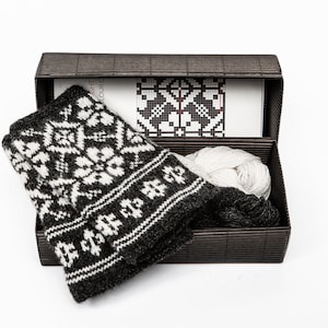 Fingerless gloves DIY Knitting Kit TWILIGHT No. 4