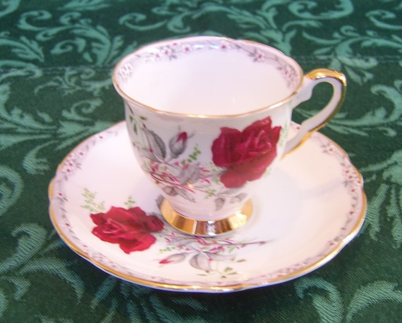 Royal Stafford – Roses to Remember – Duo’s