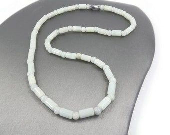 Vintage, Pale Green Jade, Bead Necklace, Silver Tone, Barrel Clasp