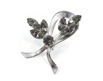 Broche Vintage En Os Sculpté - Fleur D'edelweiss Ancienne