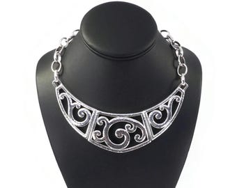 BRIGHTON, 'Vienna', Scrolled Link Necklace, Hammered Look, Chain, Silver Plate, Signed