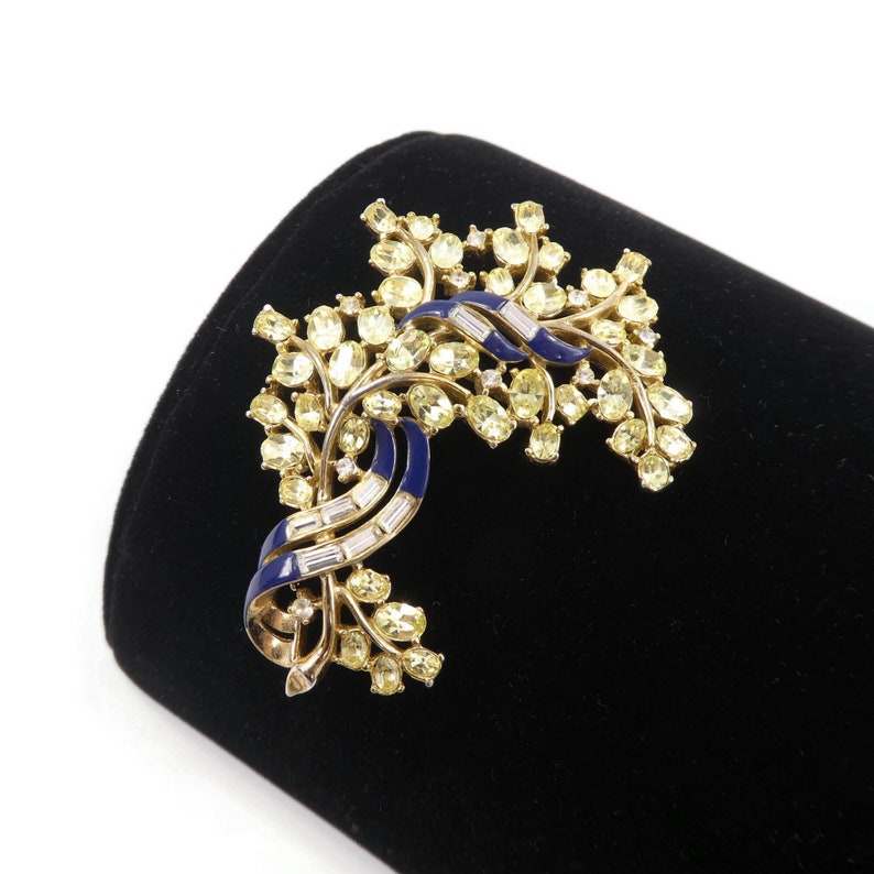 Vintage TRIFARI, ALFRED PHILLIPE, Jonquil Rhinestone Brooch, Yellow and Clear Rhinestones, Navy Blue Enamel, Gold Tone, Signed, Circa 1950's image 2