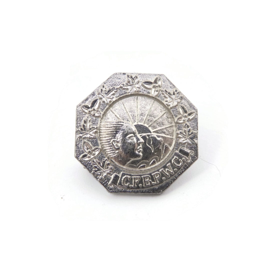 ANCIENNE EPINGLETTE FOOTBALL *FEDERATION BULGARE DE FOOTBAL* (BULGARIE