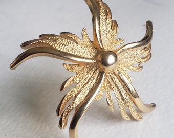 Vintage Blumen Brosche goldfarben - Geschenke für Sie - Vintage Schmuck 131