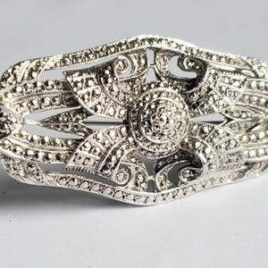 Vintage Marcasite  Ribbon Brooch - - Silvertone - Gifts for Her - Vintage Jewellery 214