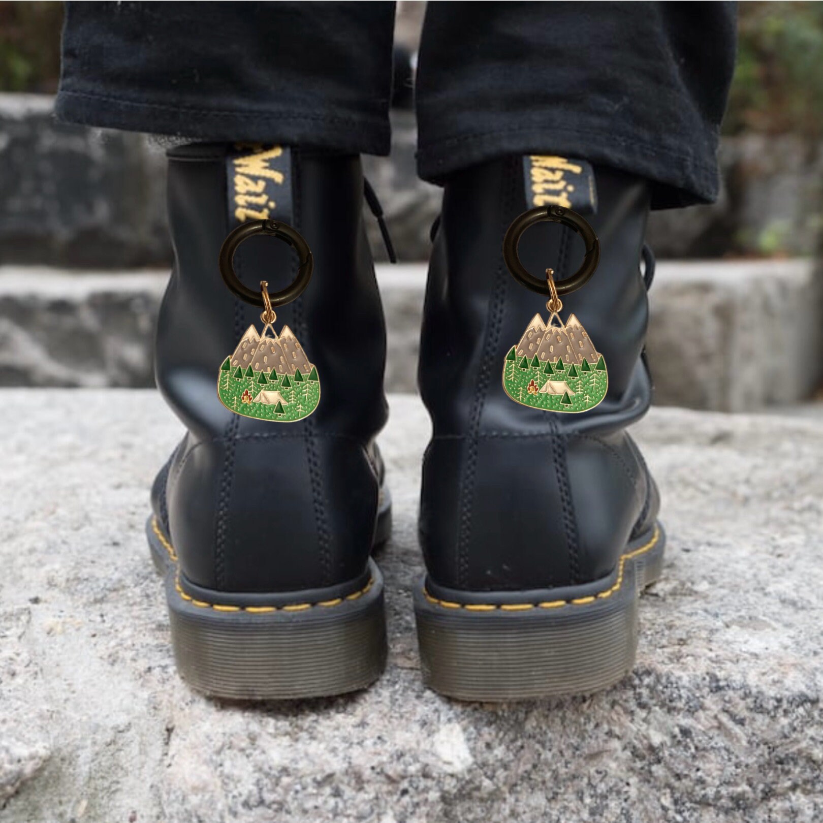 Dr martens heel tag cheap