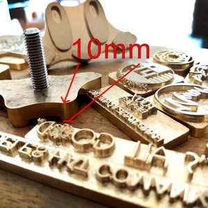 SPEDIZIONE GRATUITA 10mm Spessore Timbro personalizzato in pelle - profondo taglio Goffratura Stampi - Goffrizzatore Marchio Ferro per torta di legno carta in pelle