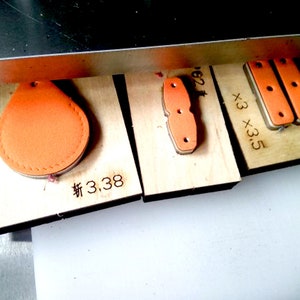 Matrice de découpe en cuir personnalisée Règle personnalisée die clicker Trous de couture Trous de couture Lame en acier japonaise Perforatrice artisanale image 10