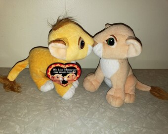 simba and nala kissing stuffed animals