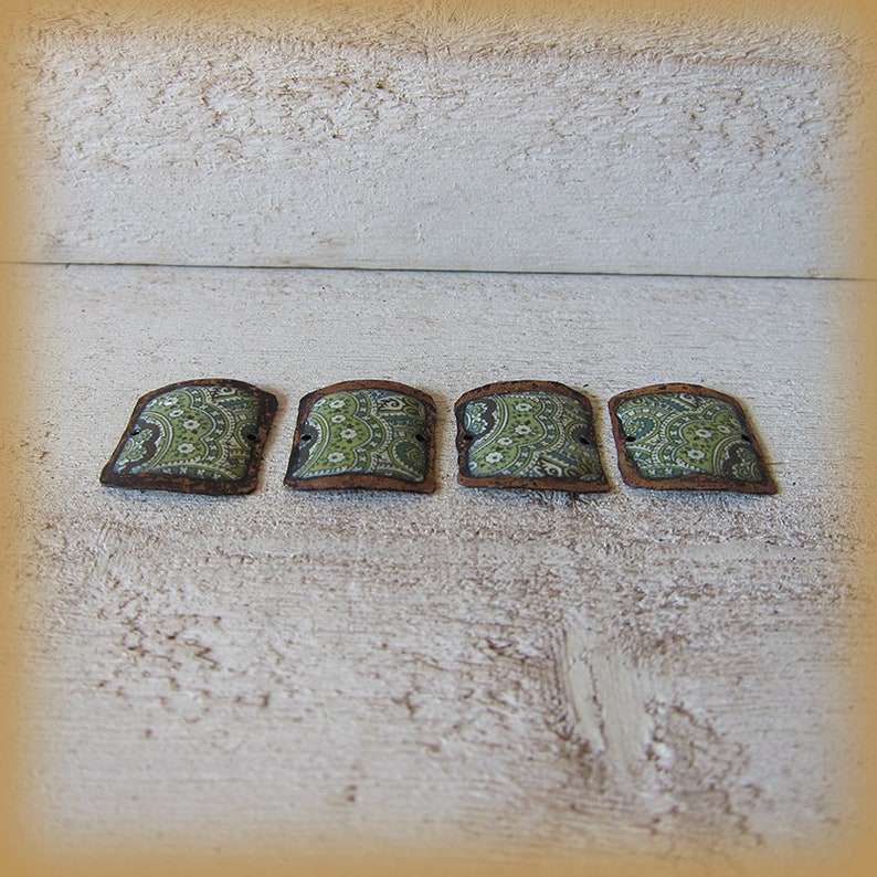 Set of 4 enameled copper charms for bracelet