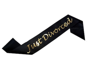 Just Divorced Party Sash Black Funny Divorce Gift Decorations Supplies