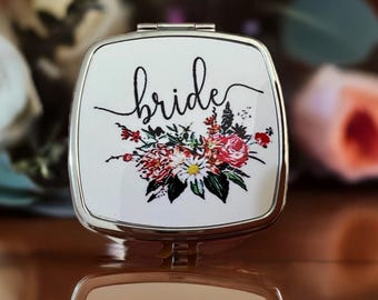 Espejo compacto para novia: recuerdo de boda o regalo floral para despedida de soltera