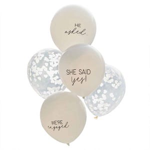 Décorations pour une fête de fiançailles : ballons et confettis pour une arche. Elle a dit oui ! image 2