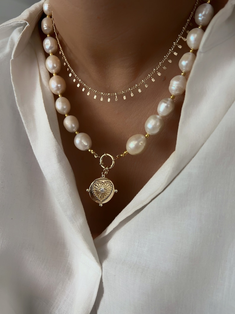 Pearl beaded necklace, baroque pearl necklace, gold pearl beaded necklace, pearl necklace, large pearl necklace, gold charm pearl necklace image 3