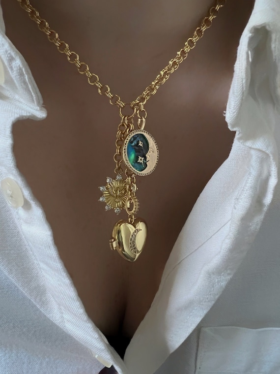 【ご予約品】 Necklace, Charm Triple Lariat Lariat Charm Gold Necklace, アクセサリー