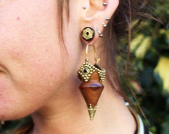 Wood Ear Weights, Wood and Brass Ear Stretchers, Wood Earrings, Boucles en Bois, Boucles Tribales, Poids Ethniques, Poids en Bois