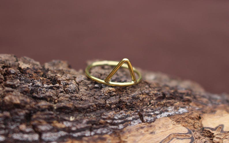 Triangle Brass Ring, Minimal Ring, Yoga Jewelry, Tribal Ring, Minimal Jewellery, Geometric Spiritual Jewelry, Ethnic Ring, Bague Flèche image 3