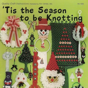 Vintage is het seizoen om macraméboekpatronen te knopen voor kerstversieringen en ornamenten