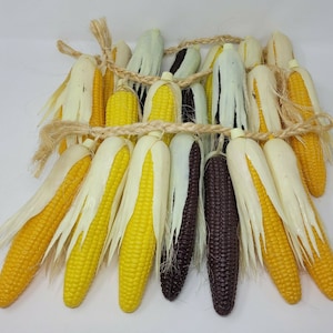 Lot Artificial Ears of Corn on the Cob Fake Plastic Vegetable Fall Harvest Craft