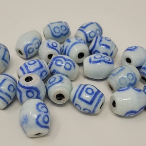Pack of 20 Blue & White Tribal Native Pattern Glass 17mm Large Chunky Oval Beads for Jewelry Crafts