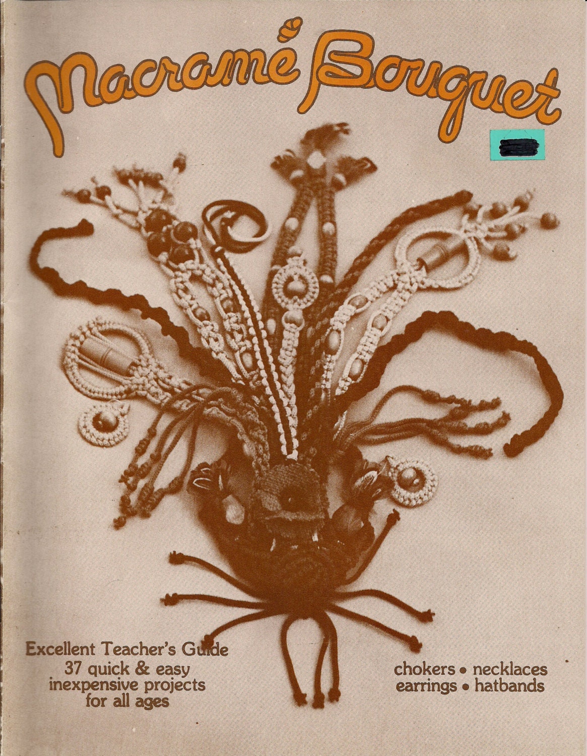 1970s Macrame Bouquet Craft Book - Patterns for Necklaces