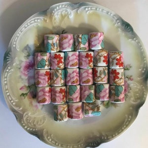 Lot of 25 Vintage Painted Rose Floral Flower Hexagonal Ceramic Craft Jewelry Beads
