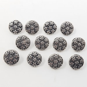 Flower Blossom Floral Antique Silver Plastic Sewing Buttons 13mm or 10.5mm Round Vintage