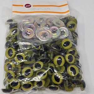 Bulk Pack Zim&#39;s Vintage Cat Eyes Plastic Safety Eyes for Craft Doll, Amigurumi Toy, or Puppet Making, Assorted Sizes
