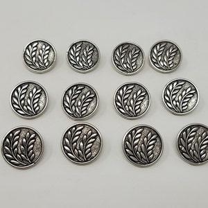 12 boutons de couture botanique feuilles de laurier argenté ou doré en plastique moulé rond vintage