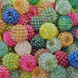 100 cuentas vintage de 15 mm iridiscentes de color frambuesa y bayas, de plástico acrílico, para manualidades.