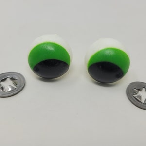 Zim&#39;s Vintage Green Painted Plastic Frog Safety Eyes for Craft Doll, Amigurumi Toy, or Puppet Making, 17mm or 24mm