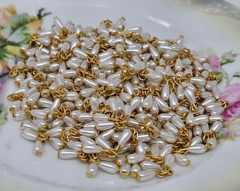 142 pcs 3mm x 6mm Teardrop White Pearl Beads Triplet Cluster Pearls with Gold Metal Loop