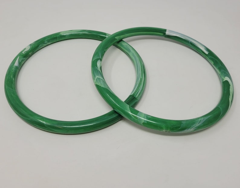 Asas redondas de plástico vintage de 5" para bolsos Light Green Marble