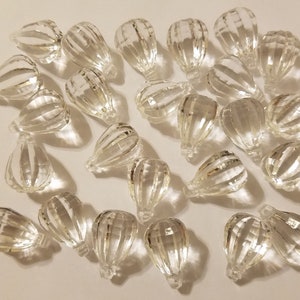 Pack of 25 Crystal Clear Acrylic Plastic Large 20mm Teardrop Prism Faceted Beads