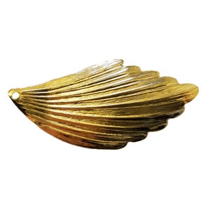10 pcs Gold Tone Metal Scalloped Leaf Stampings Leaves Jewelry Charms Accents Embellishments Findings