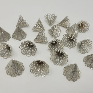 Pack of 20 Silver Tone Metal Filigree 15mm Tulip Bell Bead Caps Cones Vintage Victorian Beading
