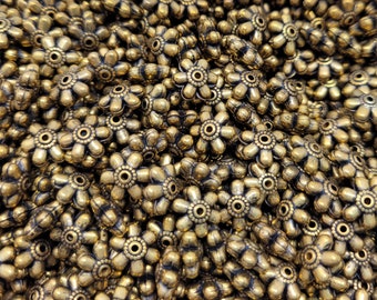 Packung mit 100 Metallic Antik Gold 9mm Blume Kunststoff Untertasse Spacer Perlen für Handwerk, Schmuck