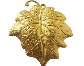 10 pcs vintage Gold Tone Métal Feuille d’érable Estampes Feuilles bijoux Pendentifs Charmes Embellissements Résultats