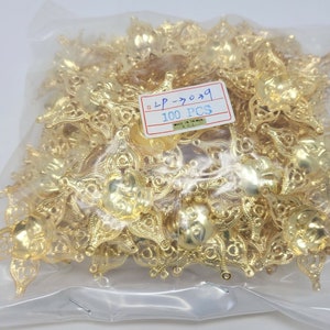 Bulk Pack 100 pcs Vintage Gold Metal Filigree Smiling Sun Star Face Craft Embellishments Jewelry Findings