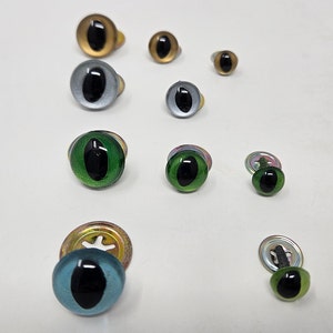 Zim&#39;s Vintage Gold Dust Cat Eyes Plastic Safety Eyes for Craft Doll, Amigurumi Toy, or Puppet Making, Assorted Sizes